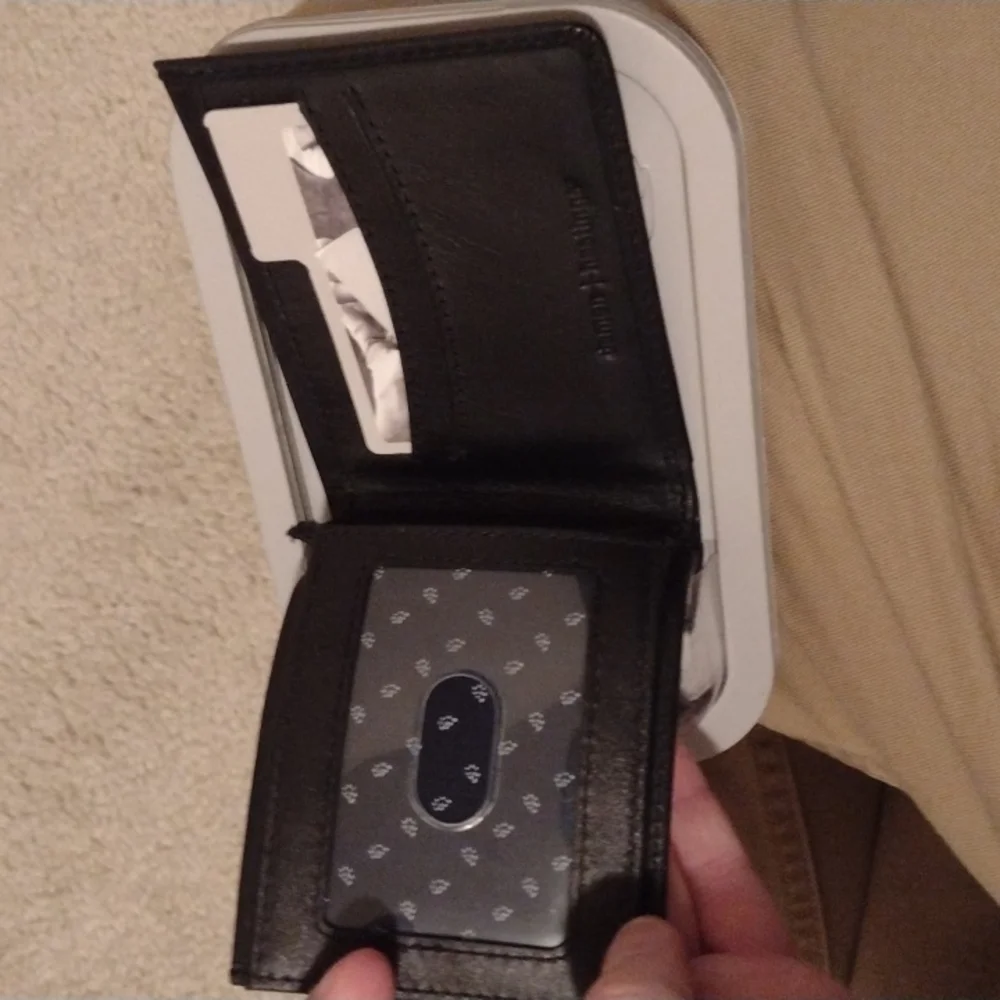 Damen + Hastings Leather Slim Wallet